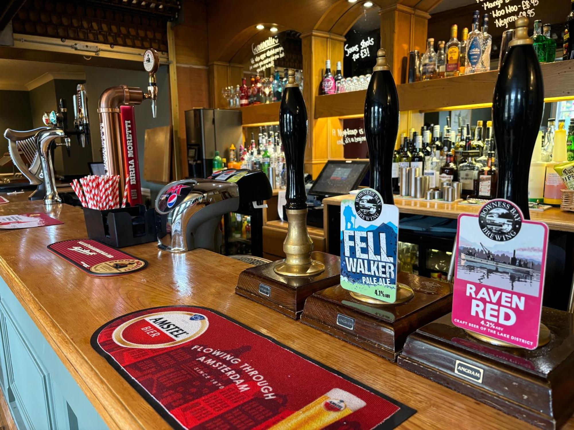 Lake District Castle Inn Bassenthwaite Buitenkant foto