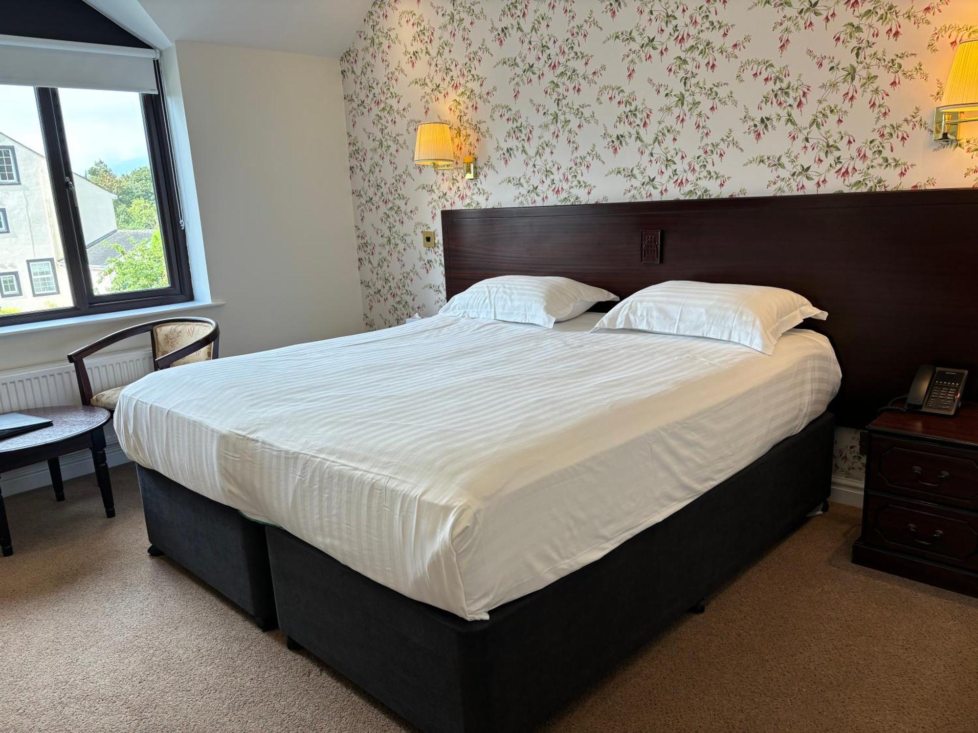 Lake District Castle Inn Bassenthwaite Buitenkant foto