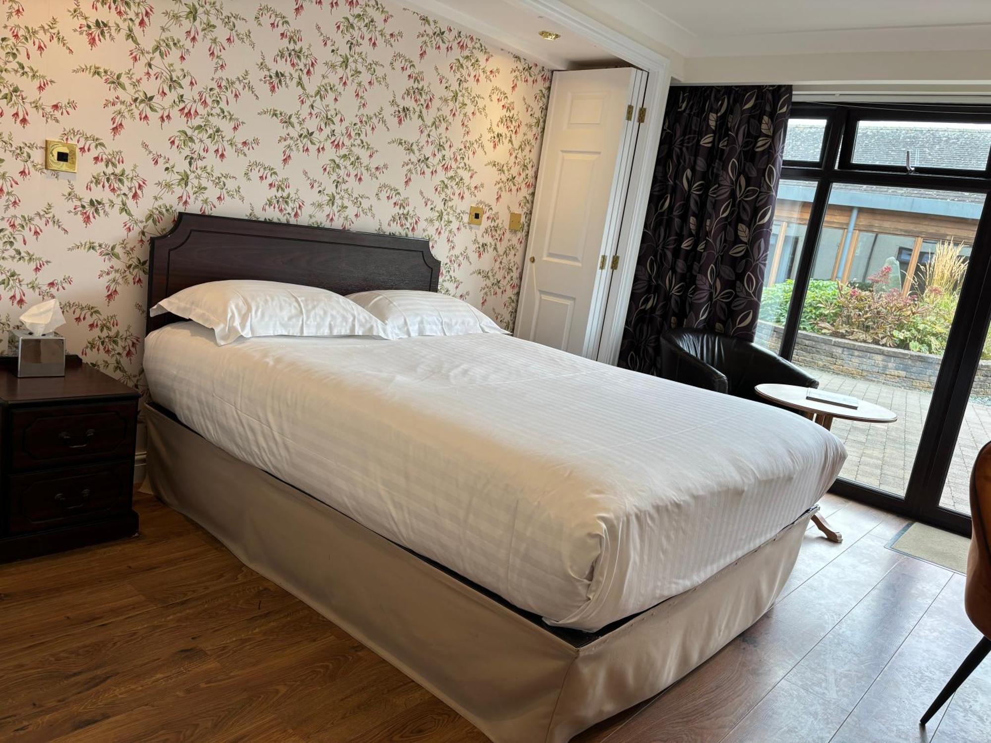 Lake District Castle Inn Bassenthwaite Buitenkant foto