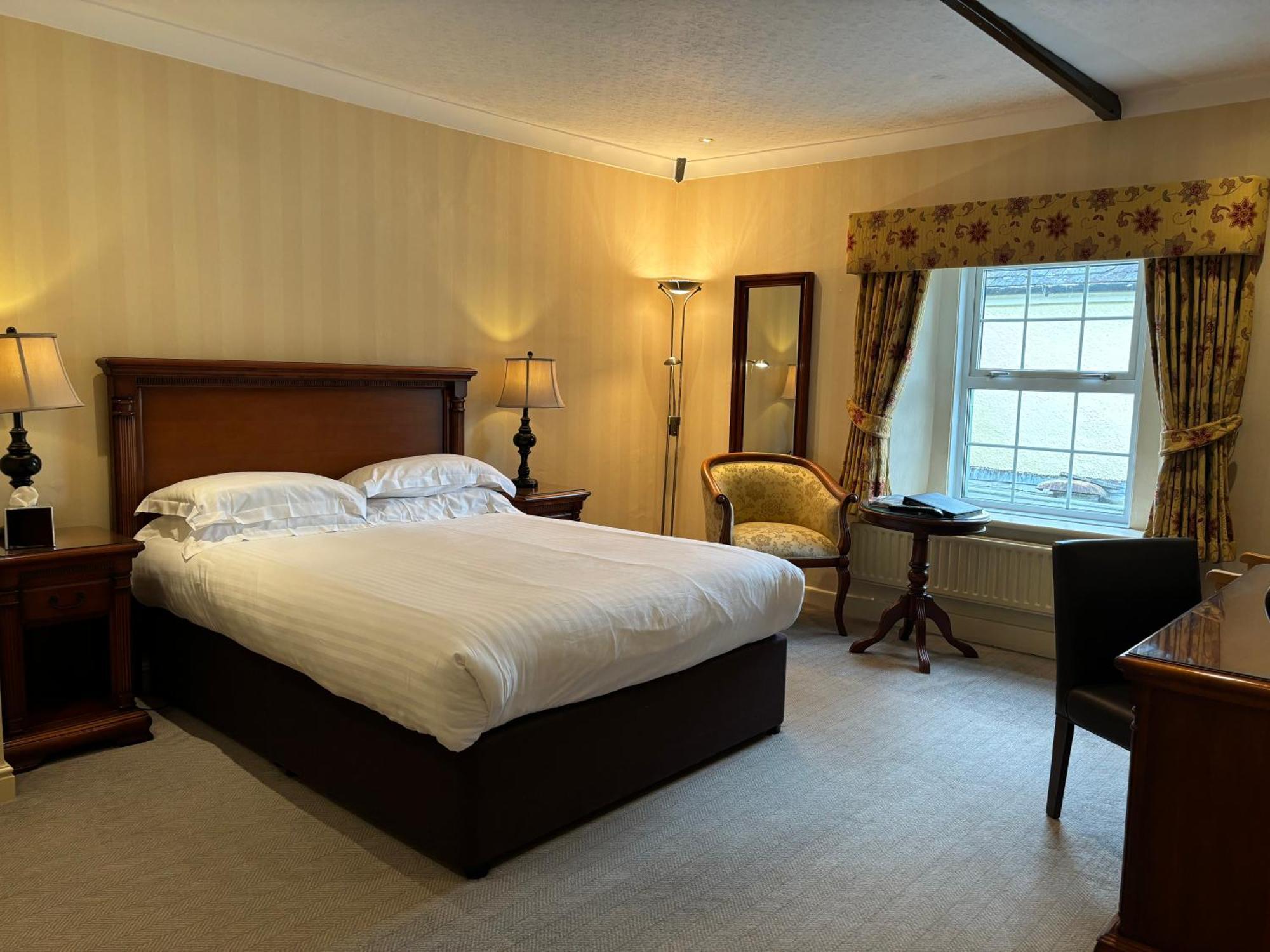 Lake District Castle Inn Bassenthwaite Buitenkant foto